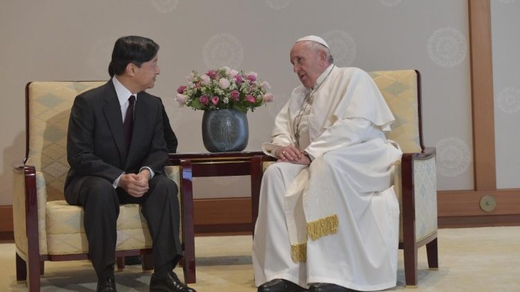 Encuentro con el emperador Naruhito